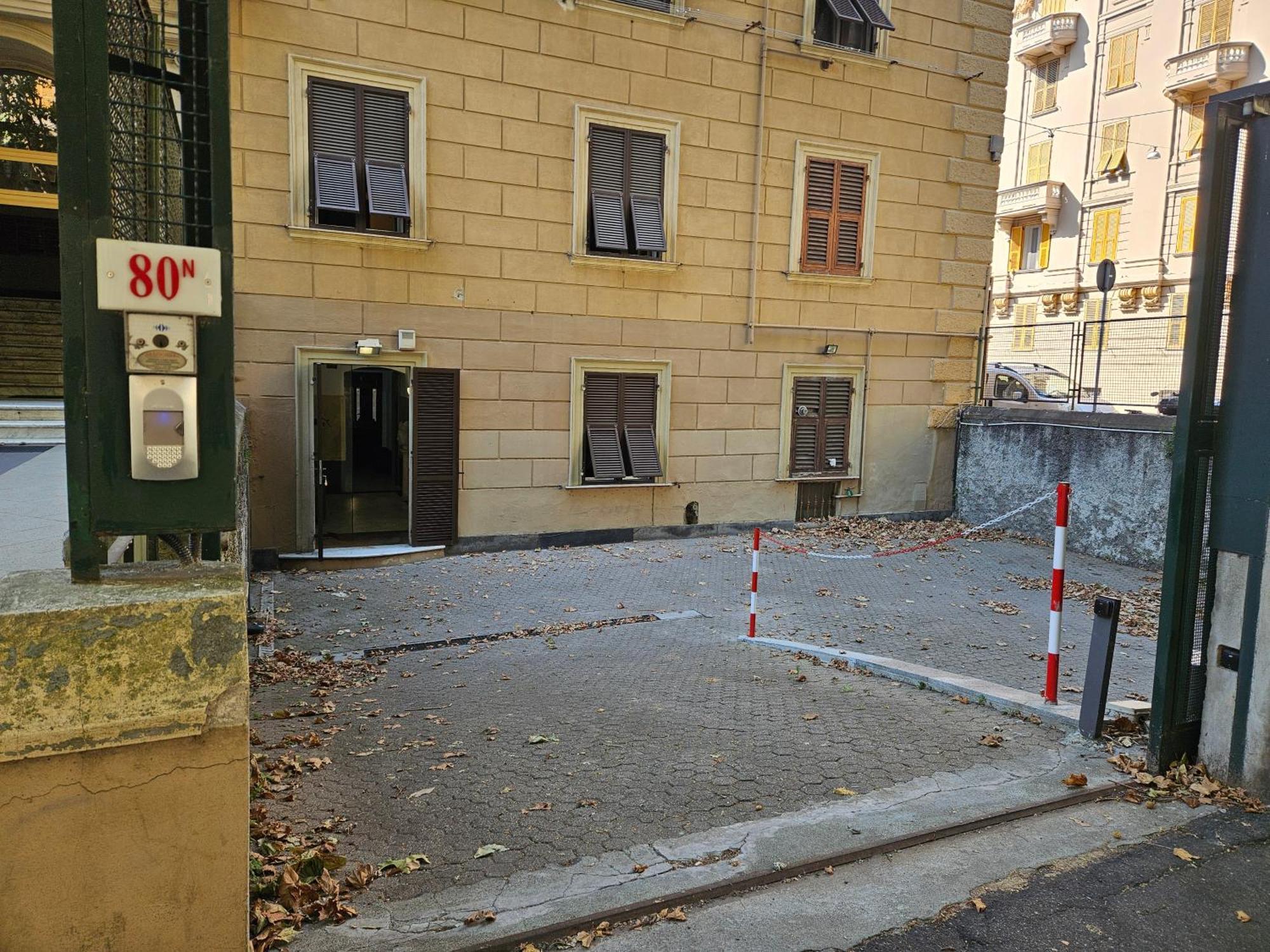 ホテル Casa Regis - Free Parking ジェノヴァ エクステリア 写真