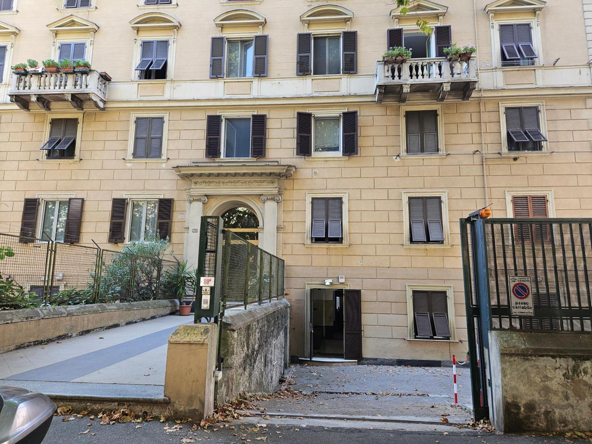 ホテル Casa Regis - Free Parking ジェノヴァ エクステリア 写真